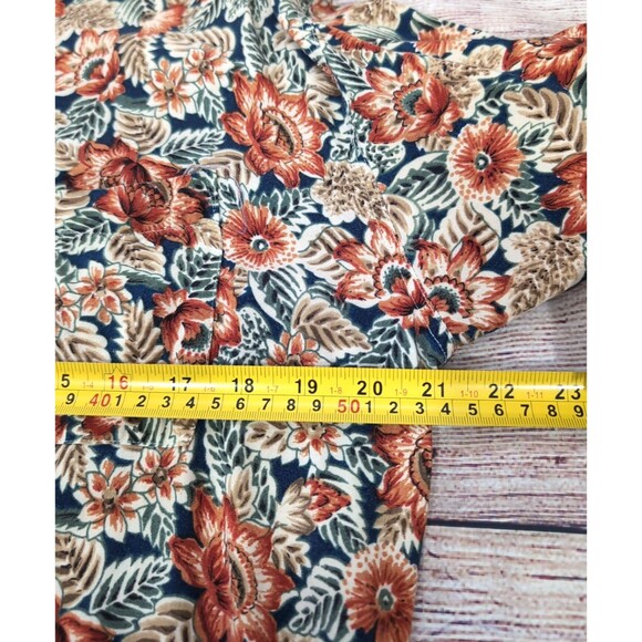 Vintage Guess Women's Shirt 3 (Fits M) Floral Button Down Collared Cottagecore - Picture 6 of 16